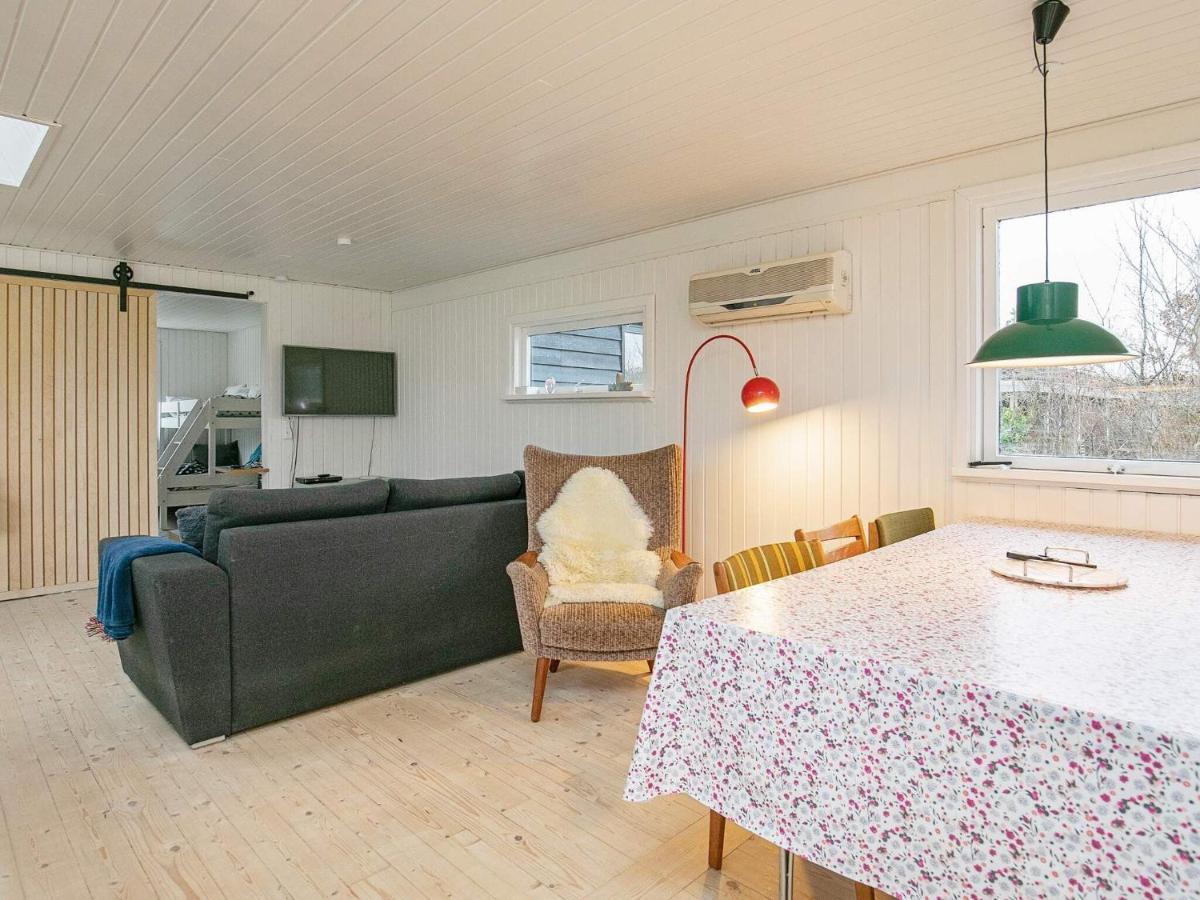 7 person holiday home in Frederikshavn Eksteriør billede